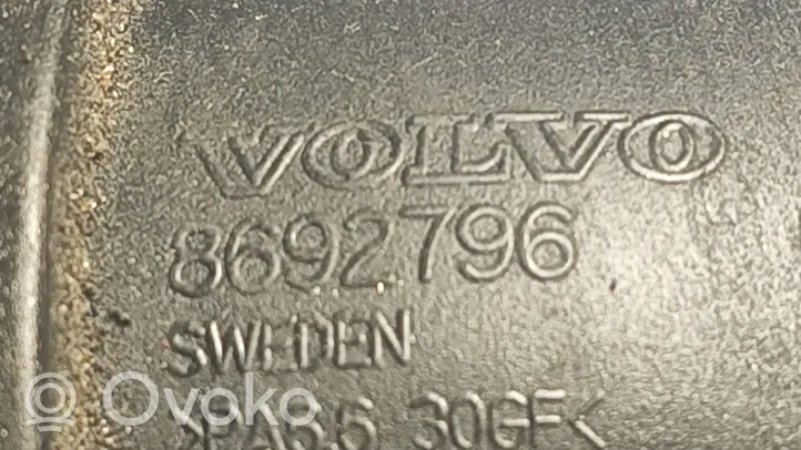 Volvo V50 Tepalo užpylimo vamzdelis 8692796