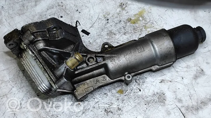 Mercedes-Benz CLK A209 C209 Supporto di montaggio del filtro dell’olio A2711800610