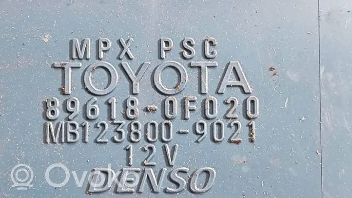 Toyota Corolla Verso AR10 Unité de contrôle à bord d'alimentation MB1238009021
