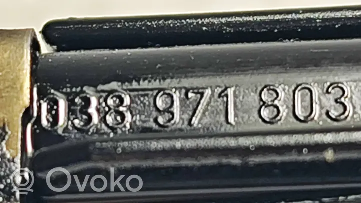 Volkswagen Caddy Polttoainesuuttimien johdot 038971803