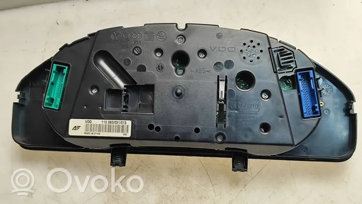 Volkswagen Sharan Speedometer (instrument cluster) 7M3920820H