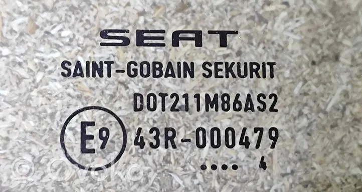 Seat Altea Основное стекло передних дверей (четырехдверного автомобиля) 43R000479