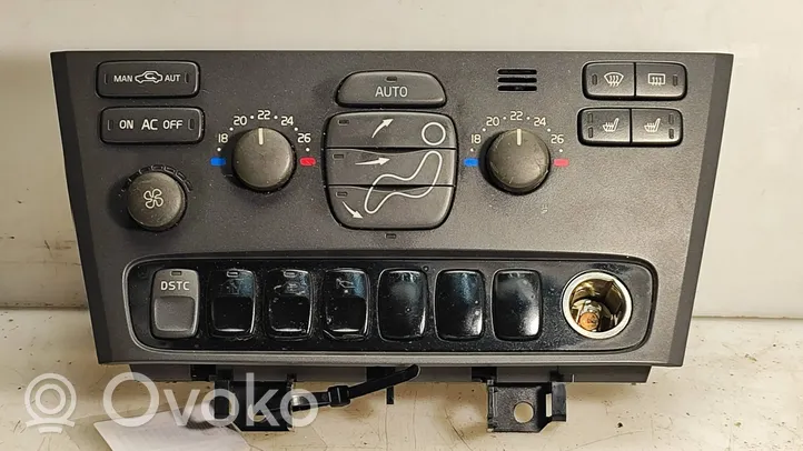 Volvo V70 Climate control unit 8691876