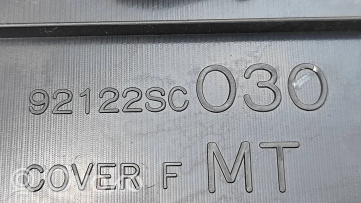 Subaru Forester SH Vaihdevivun/vaihtajan verhoilu nahka/nuppi 92122SC030