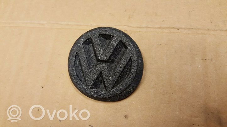 Volkswagen Golf I Manufacturer badge logo/emblem 191853601B