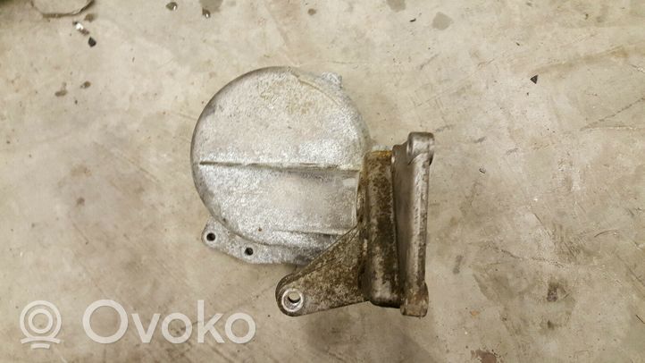 BMW 7 E65 E66 Kita variklio skyriaus detalė 7508607