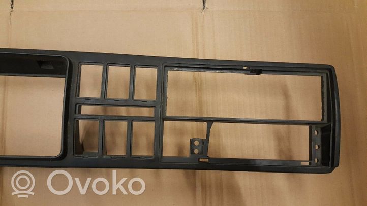 Volkswagen Golf II Cornice cruscotto 191857243A