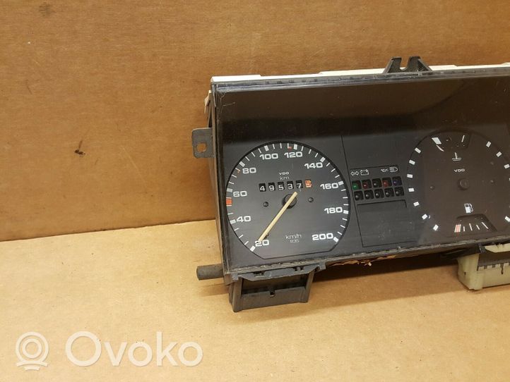 Volkswagen Jetta II Compteur de vitesse tableau de bord 191919033Q