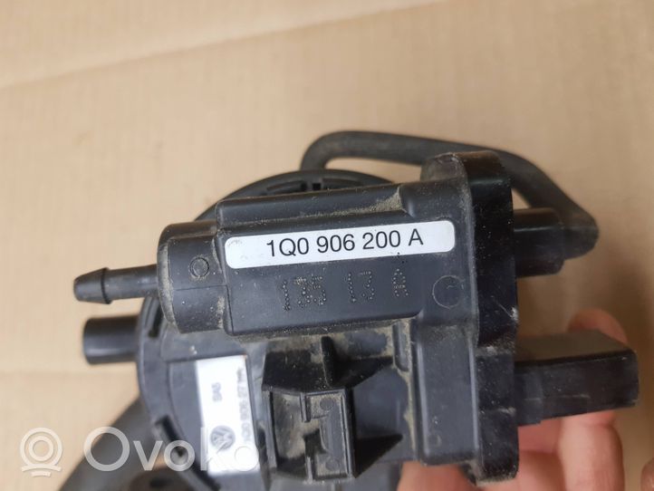 Volkswagen Eos Soupape de ventilation, réservoir de carburant 1Q0906200A