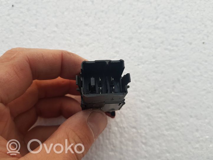 Volkswagen Eos Przycisk świateł awaryjnych 1Q0953509