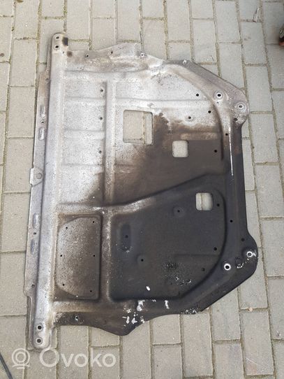 Volkswagen Eos Engine splash shield/under tray 1Q0825237B