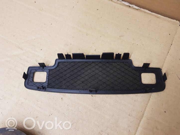 Audi A3 S3 A3 Sportback 8P Maskownica centralnego głośnika deski rozdzielczej 8P0857367