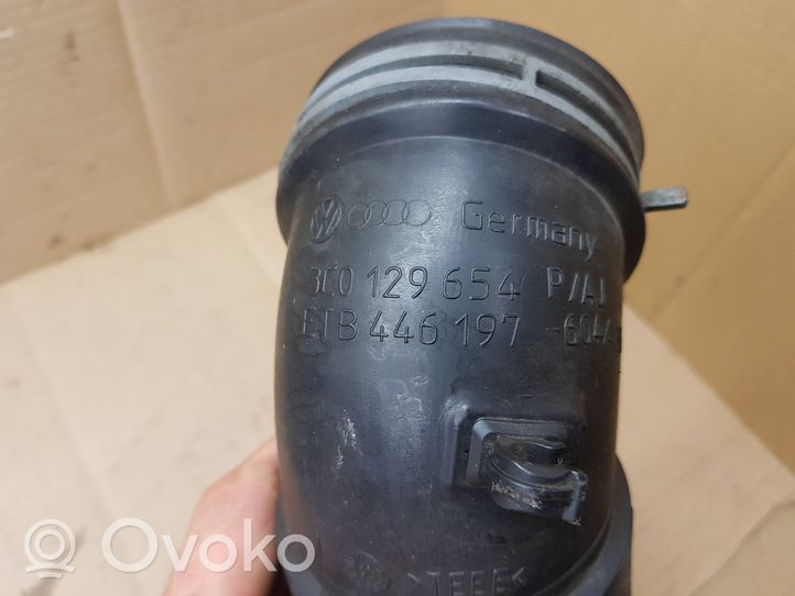 Volkswagen Eos Oro paėmimo kanalo detalė (-ės) 3C0129654P