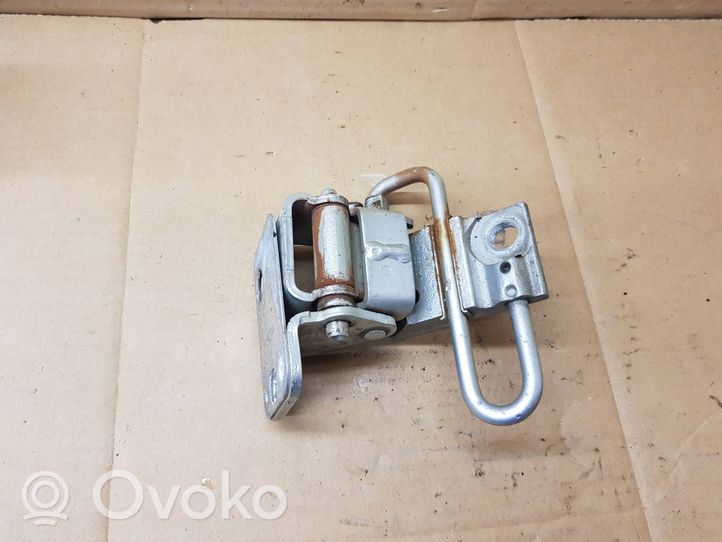 Volkswagen Eos Front door lower hinge 1Q0831411A