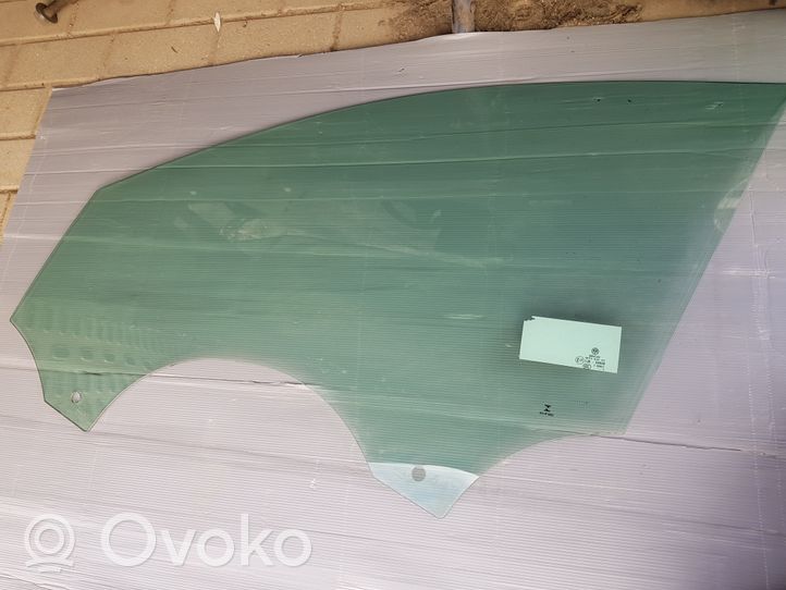 Volkswagen PASSAT B8 Front door window glass four-door 