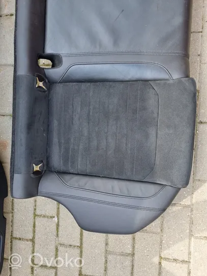 Volkswagen PASSAT B8 Rear seat 