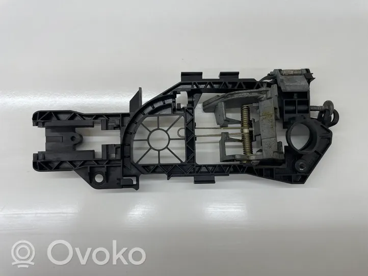 Volkswagen PASSAT B6 Takaoven ulkokahva 3C0837886G