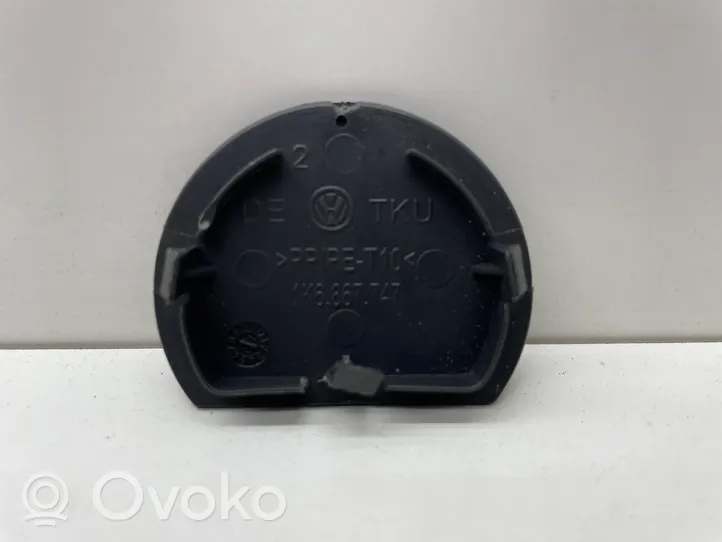 Volkswagen Golf V Panel awaryjnego otwierania zamka bagażnika 1K6867747