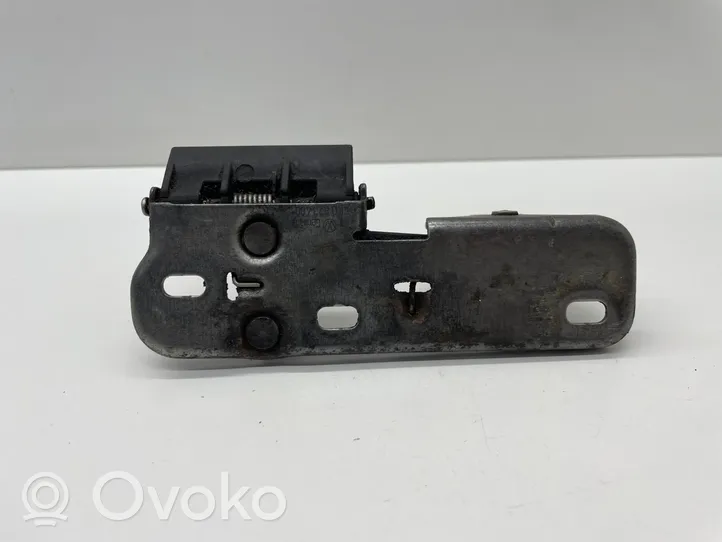 Volkswagen Jetta V Engine bonnet/hood lock/latch loop/hook 1K0823480