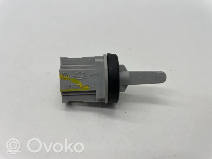 Volkswagen Jetta V Interior temperature sensor 1K0907543A