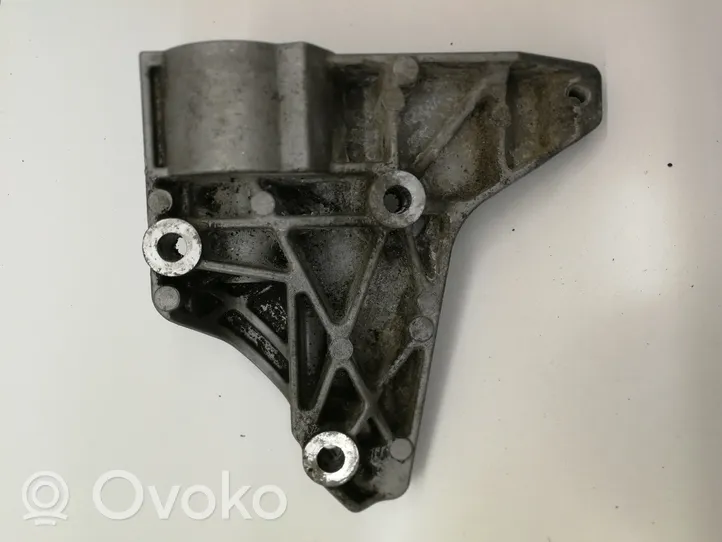 Seat Ibiza IV (6J,6P) Soporte del alternador 03F260885