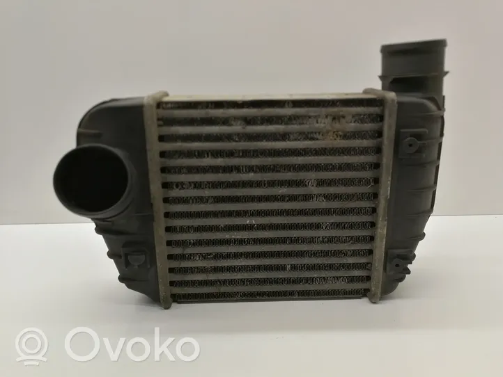 Audi A6 S6 C6 4F Chłodnica powietrza doładowującego / Intercooler 4F0145805J