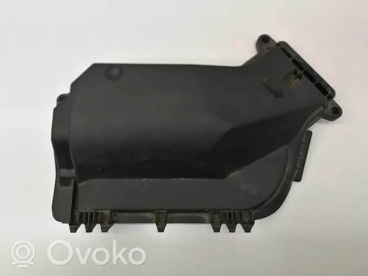 Audi A4 S4 B8 8K Fuse box cover 8K1907613B