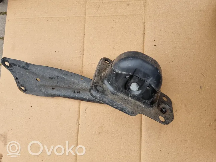 Volkswagen PASSAT B8 Rear upper control arm/wishbone 5Q0505226C