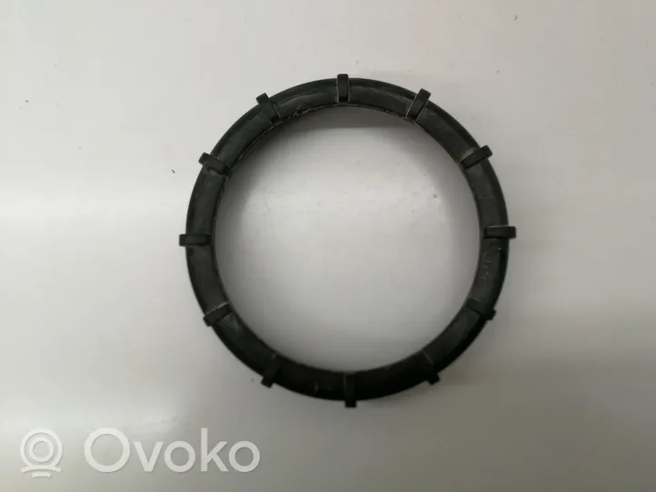 Volkswagen Caddy Bague de verrouillage pour réservoir de carburant 1250759A