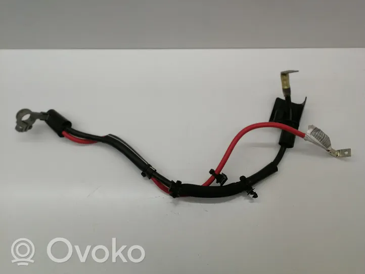 Volkswagen Golf VII Câble de batterie positif 5Q0971228K