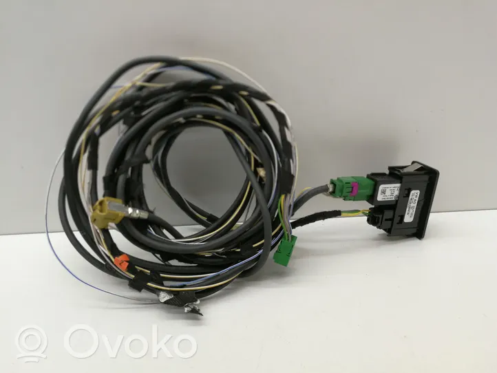 Volkswagen PASSAT B8 Connecteur/prise USB 5G0035222E