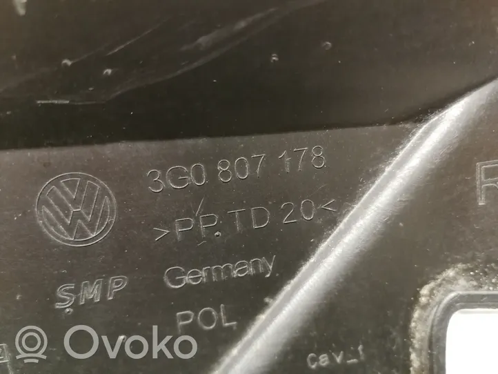 Volkswagen PASSAT B8 Uchwyt / Mocowanie zderzaka przedniego 3G0807178