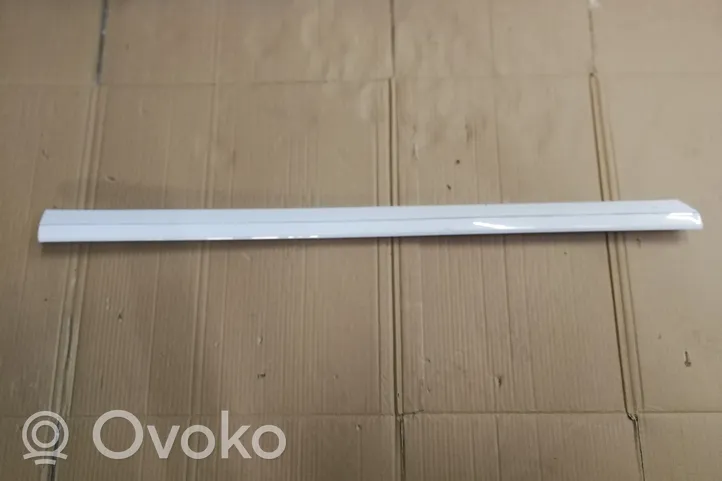 Volkswagen PASSAT B8 Front door trim (molding) 3G0854939E