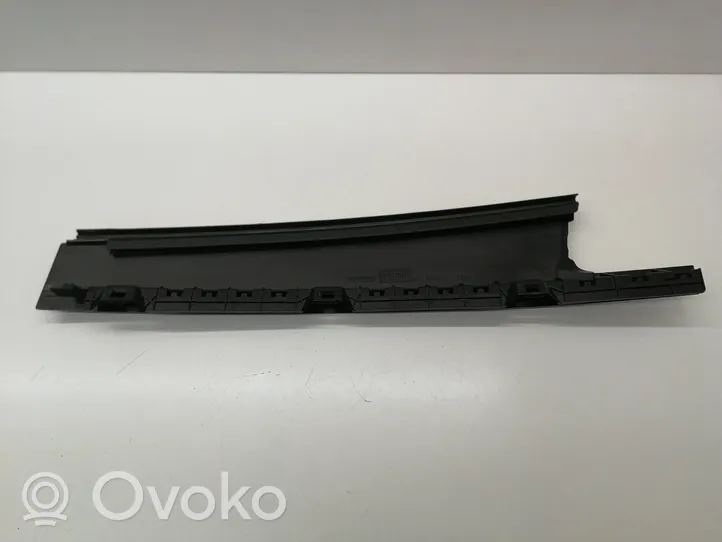 Volkswagen PASSAT B8 Rivestimento modanatura del vetro della portiera posteriore 3G0839901T