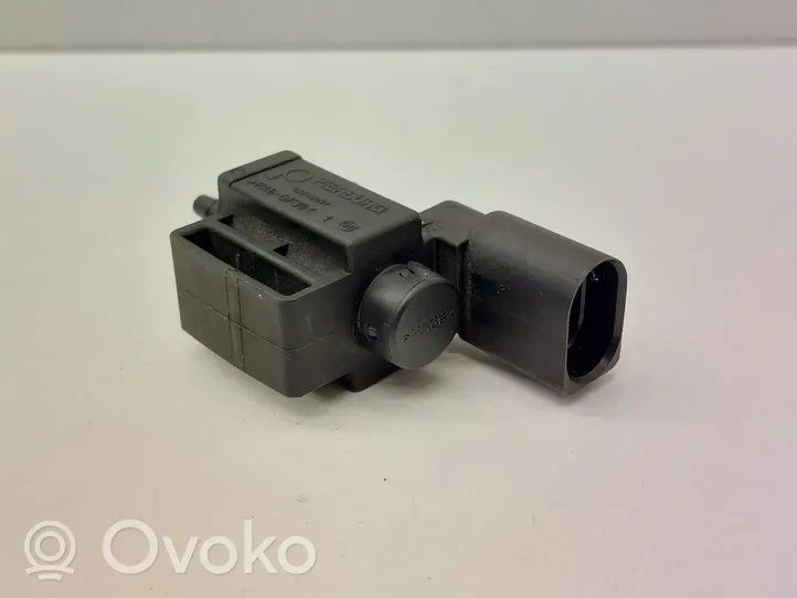 Audi A4 S4 B8 8K Turboahtimen magneettiventtiili 037906283C