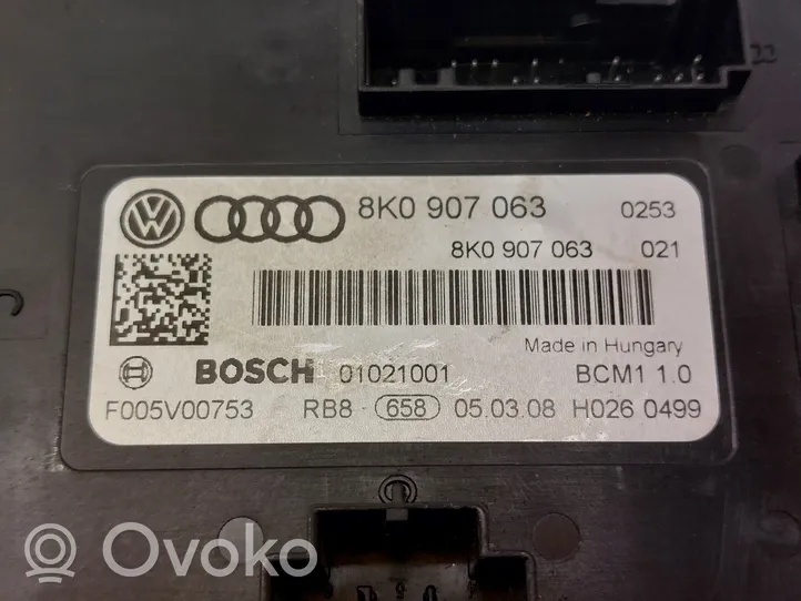 Audi A4 S4 B8 8K Modulo comfort/convenienza 8K0907063