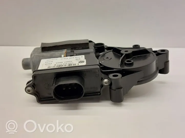 Volkswagen Eos Aizmugurē loga pacēlāja motoriņš 1Q0959812B