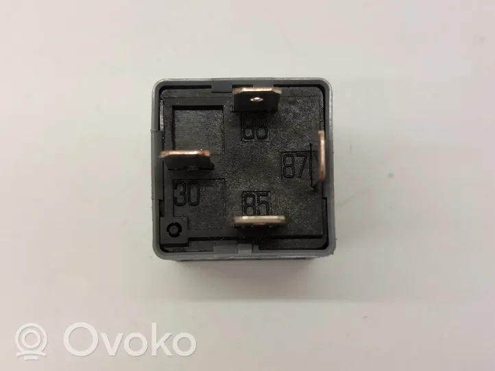 Seat Leon (1P) Other relay 8D0951253A