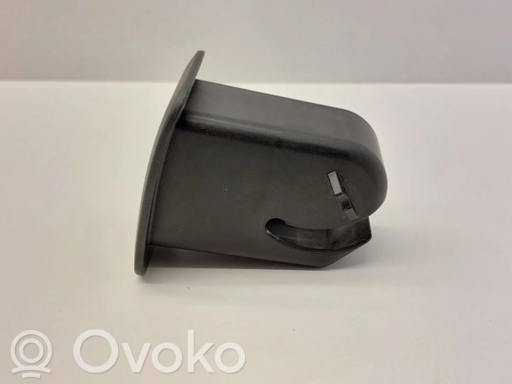 3G0887233A Volkswagen PASSAT B8 Os ona za lepka ISOFIX 63.75 z OVOKO