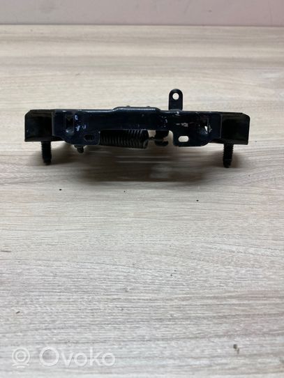 Nissan Qashqai Loading door lock 