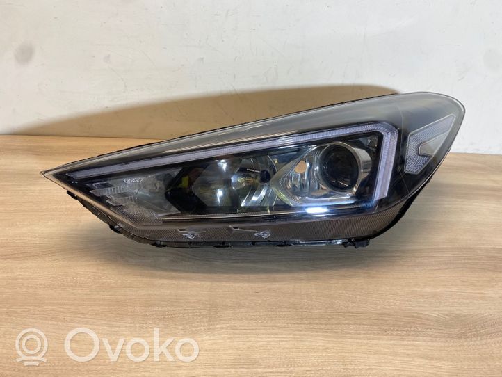 Hyundai Tucson TL Lampa przednia 