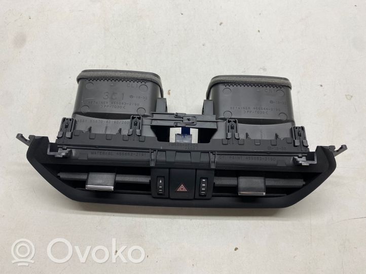 Toyota RAV 4 (XA40) Griglia di ventilazione centrale cruscotto 5567042190