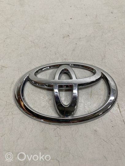 Toyota Camry Mostrina con logo/emblema della casa automobilistica 7531133100