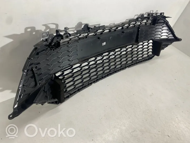 Toyota Corolla E210 E21 Grille inférieure de pare-chocs avant 5311202B10