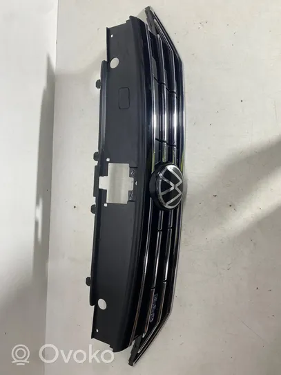 Volkswagen PASSAT B8 Etupuskurin ylempi jäähdytinsäleikkö 3g0853653p