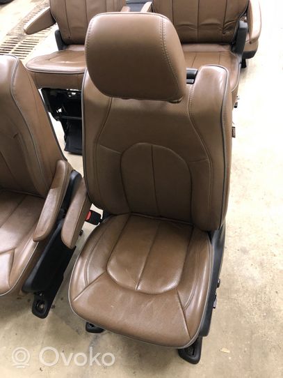 Chrysler Pacifica Set interni 