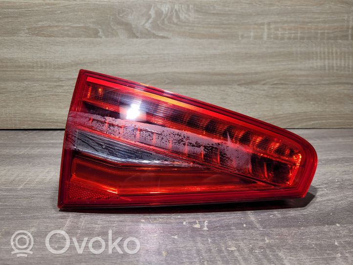 Audi A4 S4 B8 8K Luci posteriori del portellone del bagagliaio 8K5945093AD