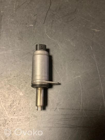 Audi RS6 Camshaft vanos timing valve 06E103697H