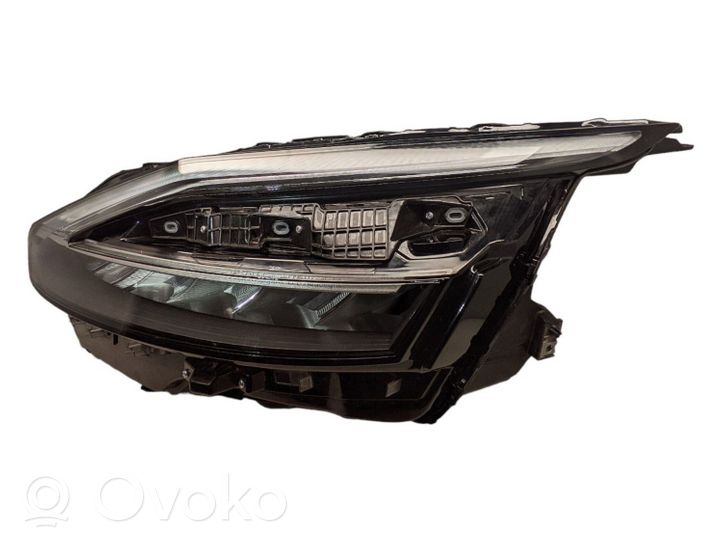 Nissan Qashqai J12 Lampa przednia 1008D02J