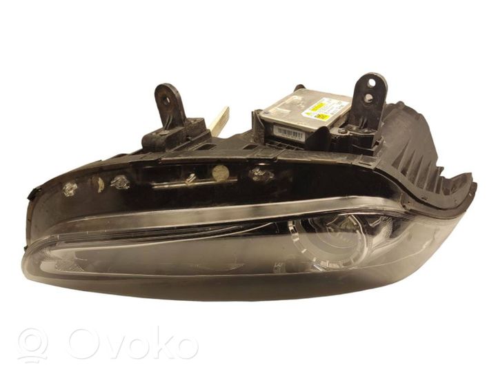 Hyundai i40 Lampa przednia 921023Z720